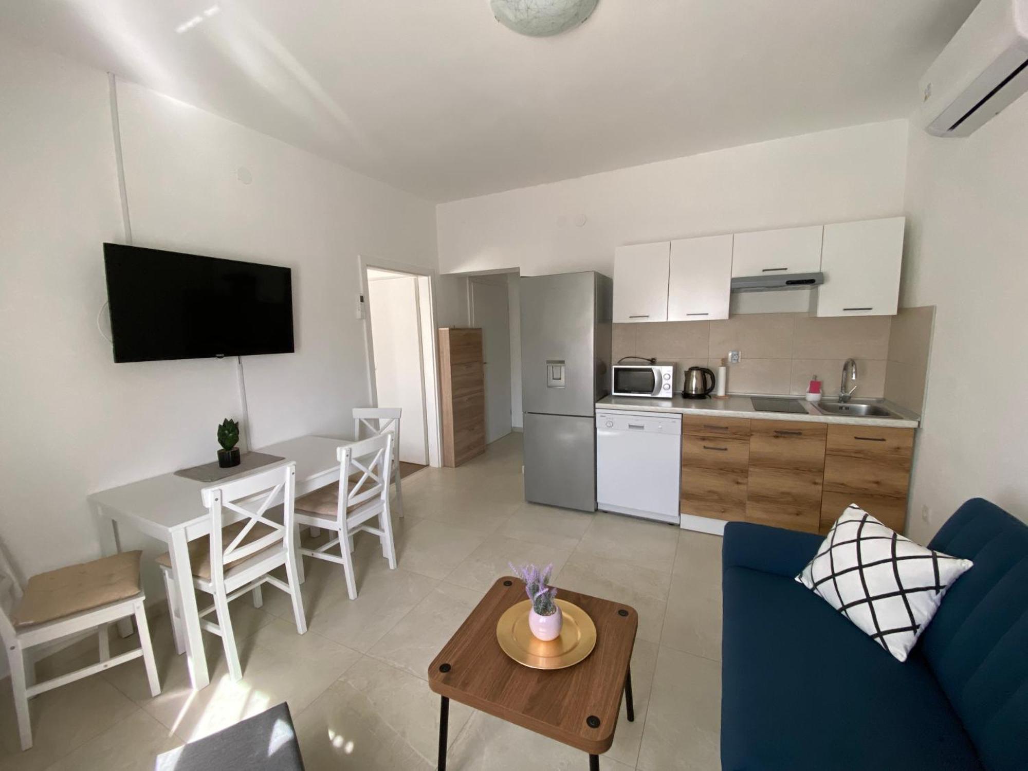 Apartments Jozephine Pula Exterior photo